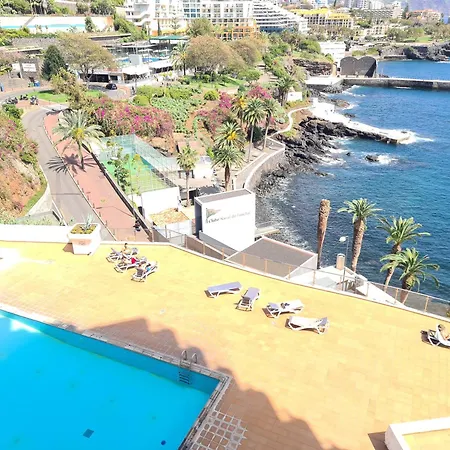 Step To The Sea 5 Апартаменты *