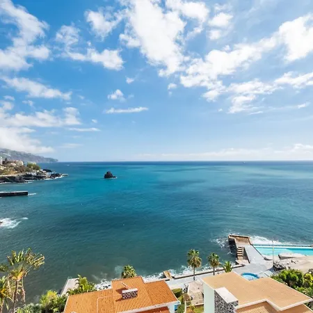 Apartment Step To The Sea 5, By Pausa