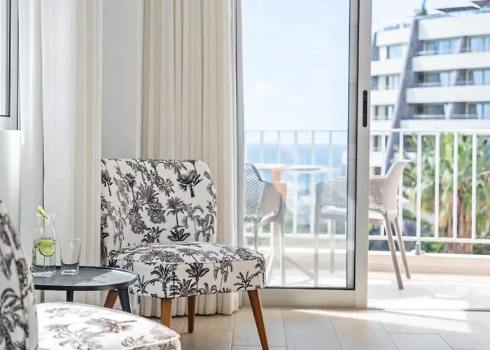 Step To The Sea 5, By Pausa Funchal (Madeira)