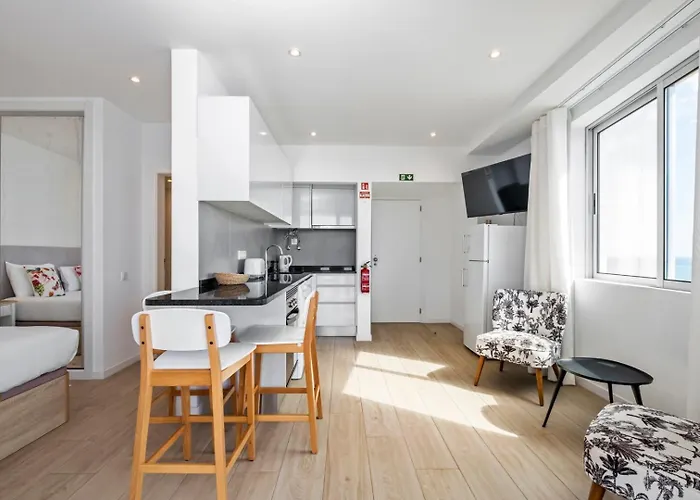 Apartment Step To The Sea 5, By Pausa