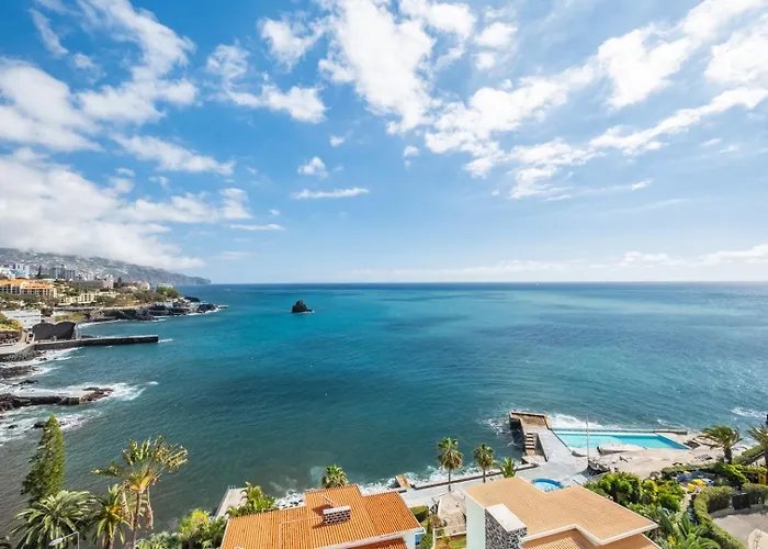 Apartment Step To The Sea 5, By Pausa